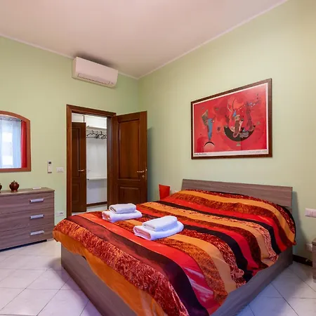 Station Colorful With Balcony X5