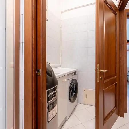 Station Colorful With Balcony X5 Appartement