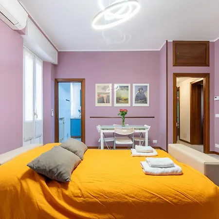 Appartement Station Colorful With Balcony X5