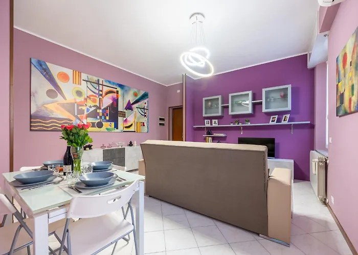 Guesthost - Station Colorful With Balcony X5 *